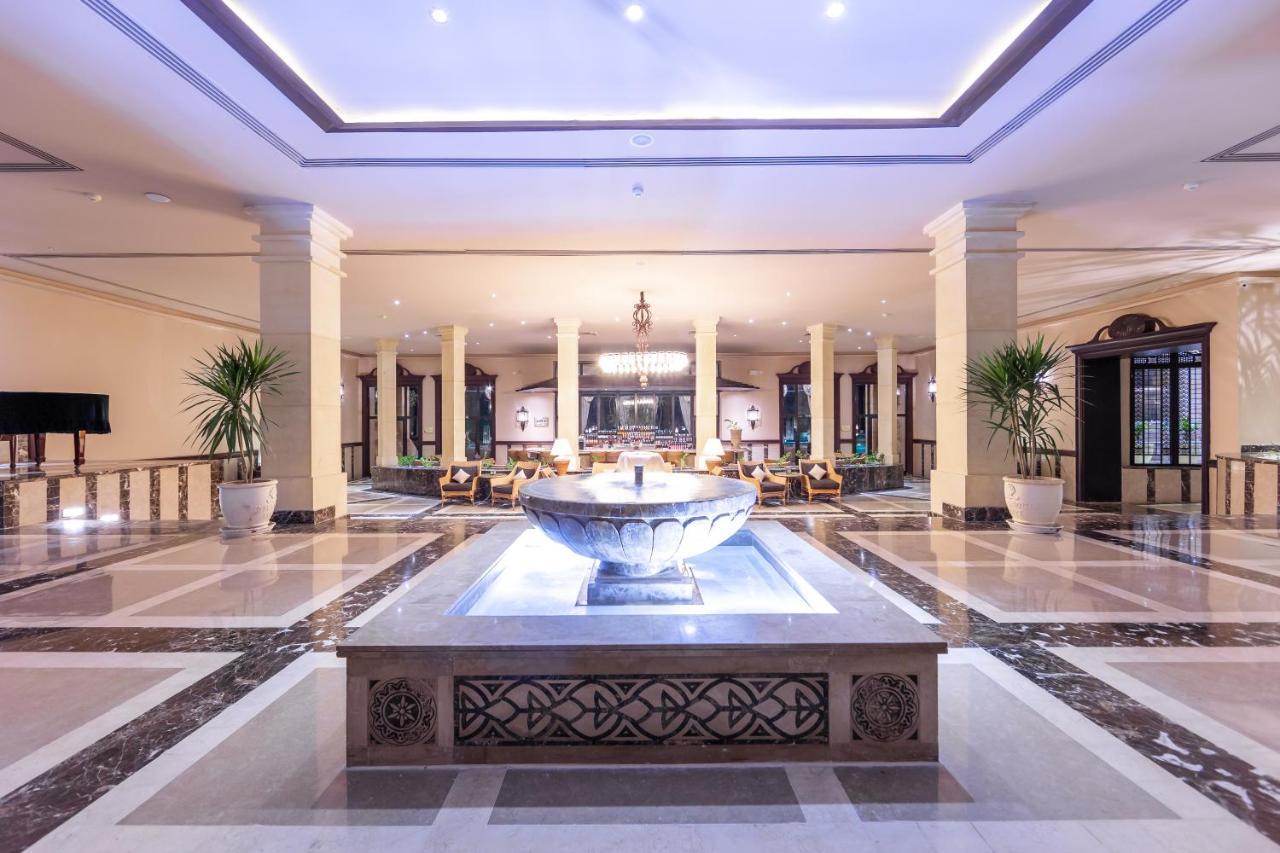 The Makadi Spa Hotel - Couples Only 18 Years Plus Hurghada Exterior foto The lobby of the hotel