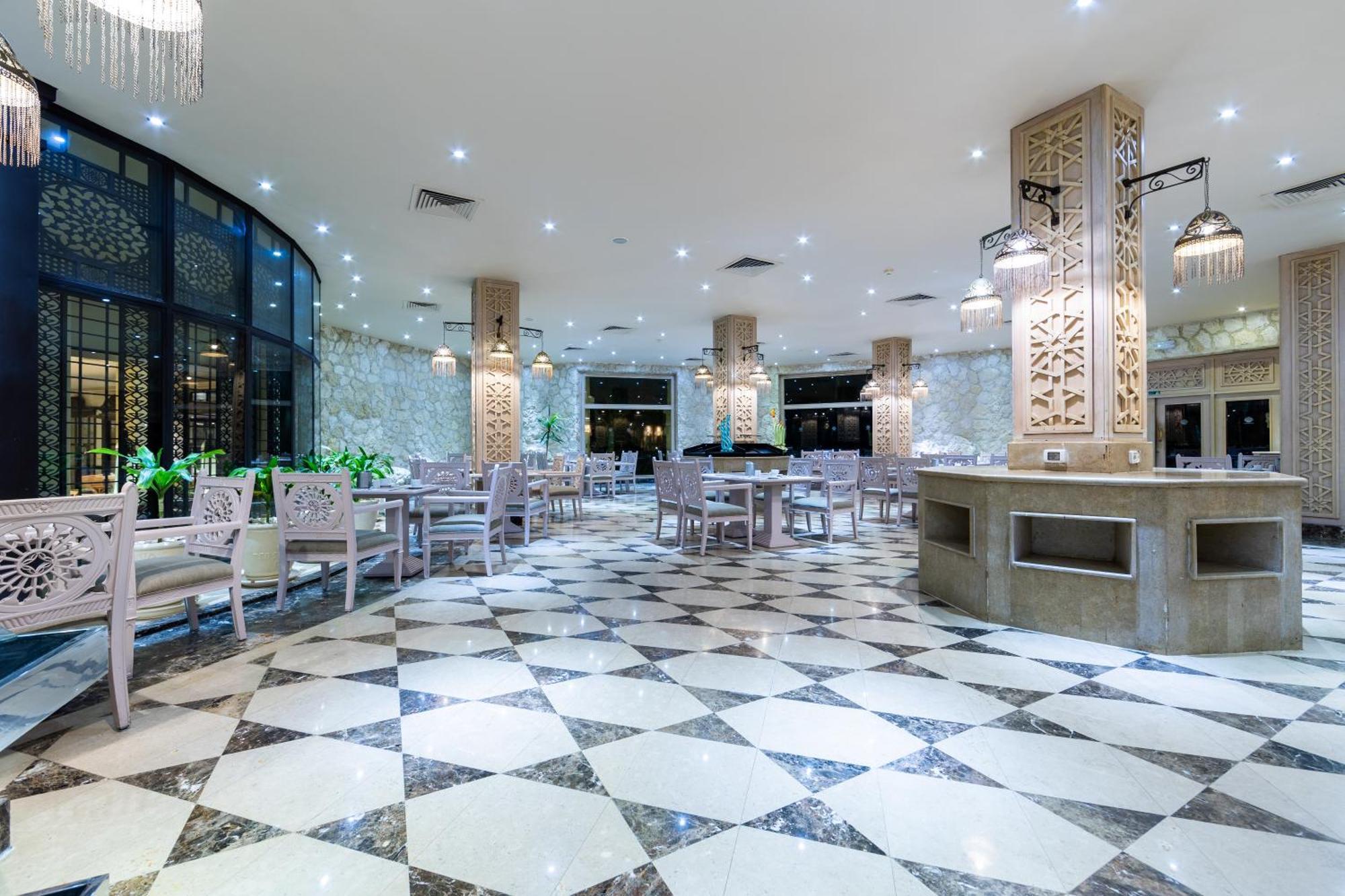 The Makadi Spa Hotel - Couples Only 18 Years Plus Hurghada Exterior foto The interior of the hotel